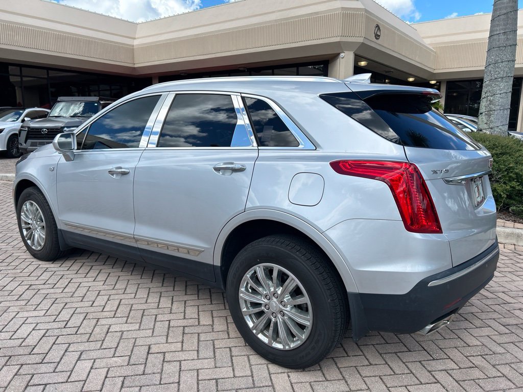 Used 2018 Cadillac XT5 FWD w/ LPO, Wheel Lock Package image 5