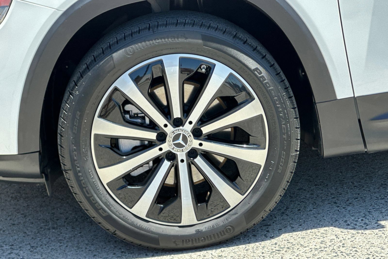 Certified 2023 Mercedes-Benz GLB 250 4MATIC image 37