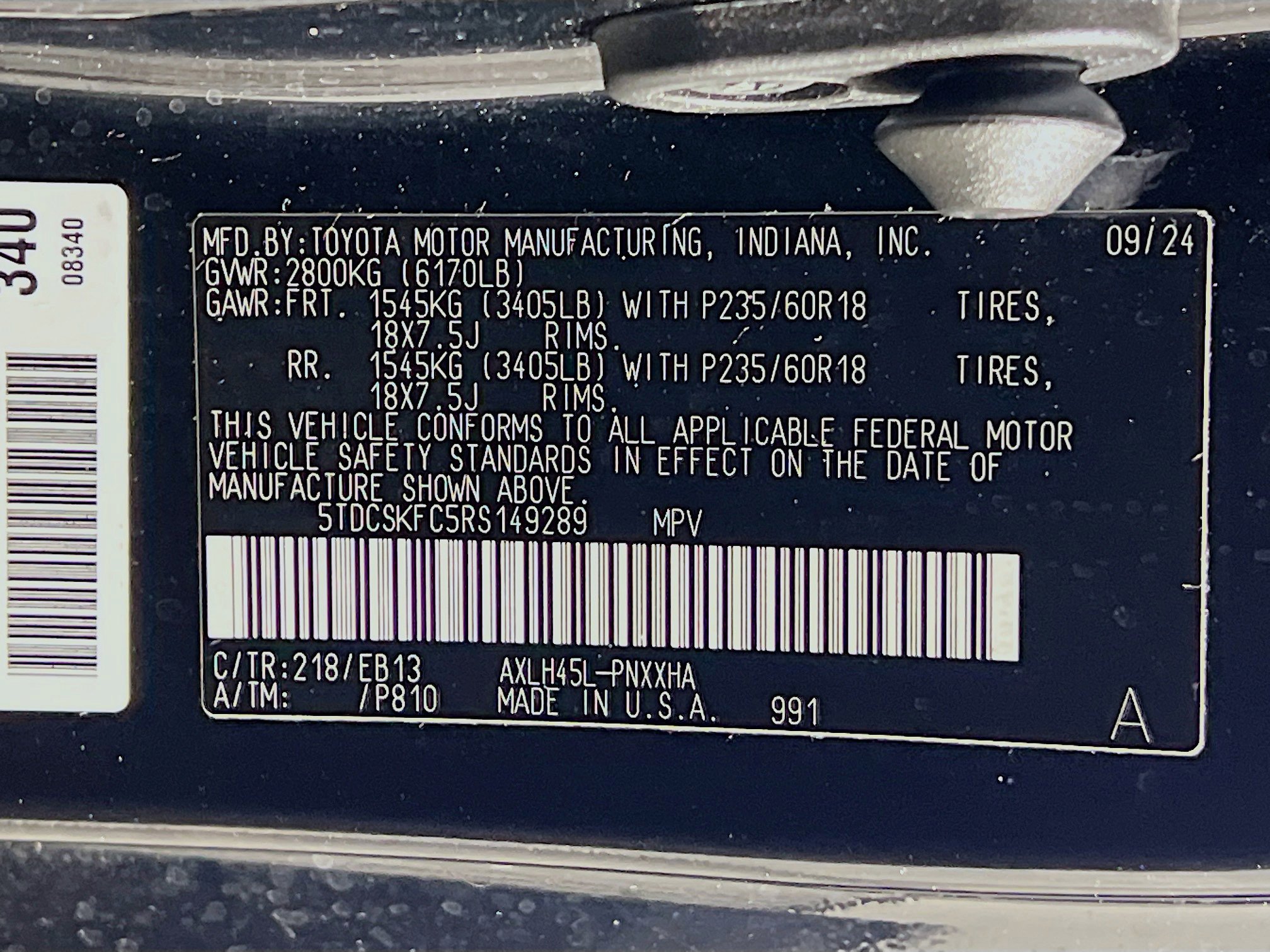 Certified 2024 Toyota Sienna XLE Woodland Edition image 28