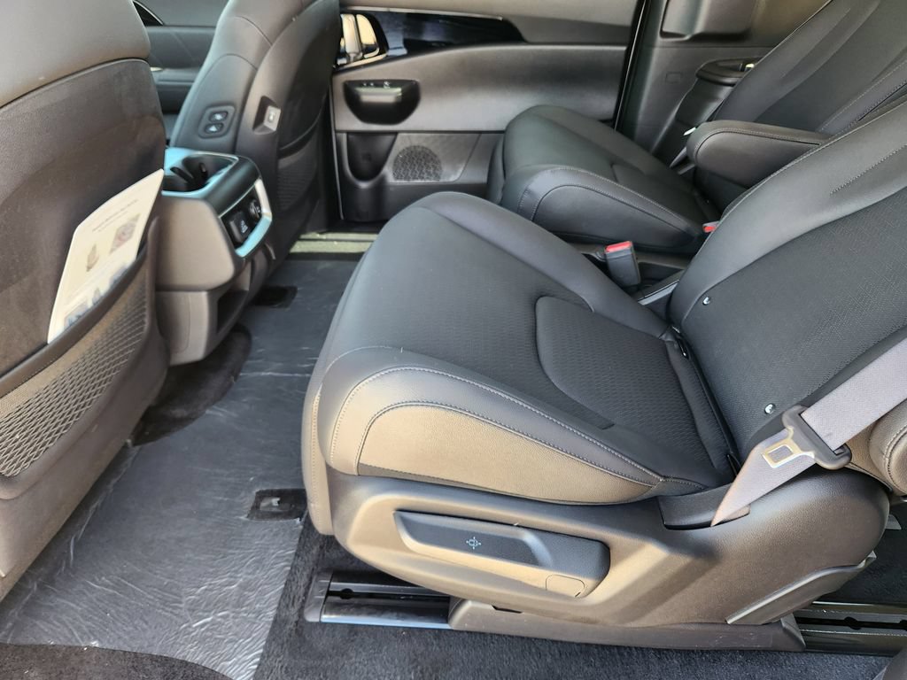 New 2027 Kia Carnival SX Prestige FWD image 18