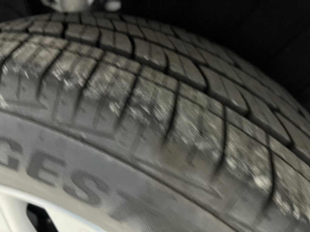 Used 2019 Buick Envision Essence w/ LPO, Road Trip Package FWD image 44