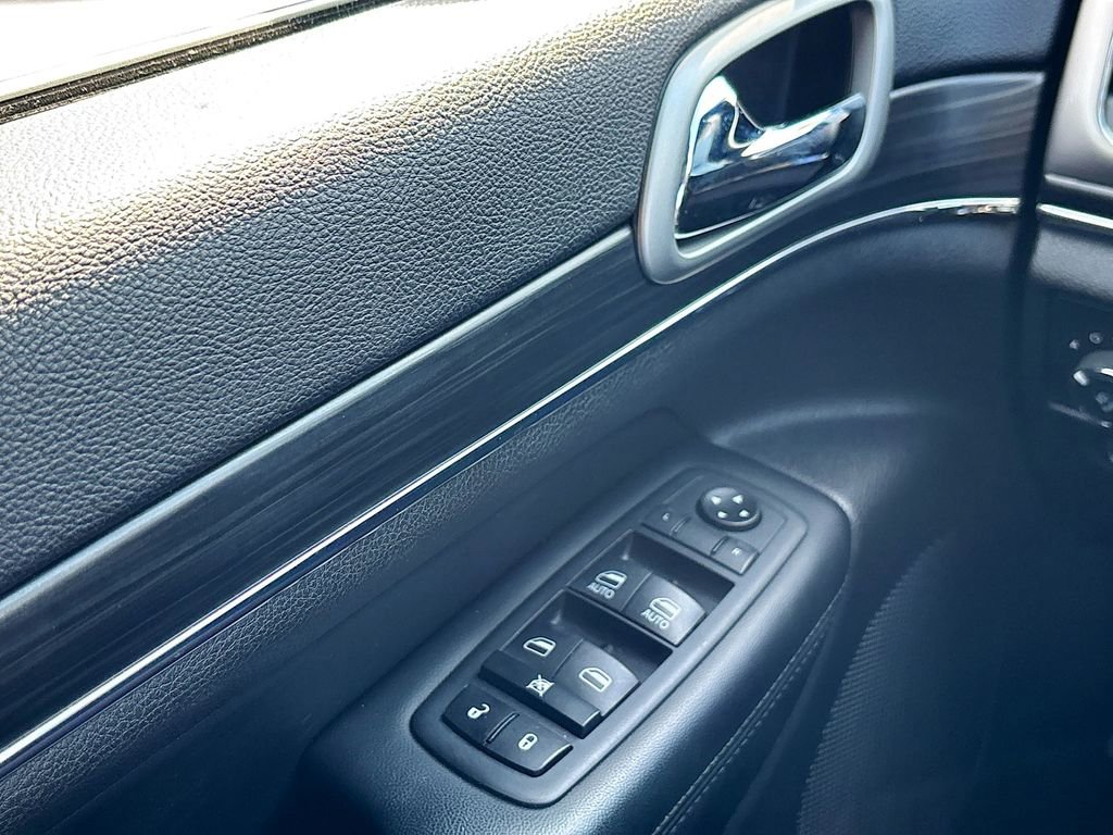 Used 2020 Jeep Grand Cherokee Limited image 18