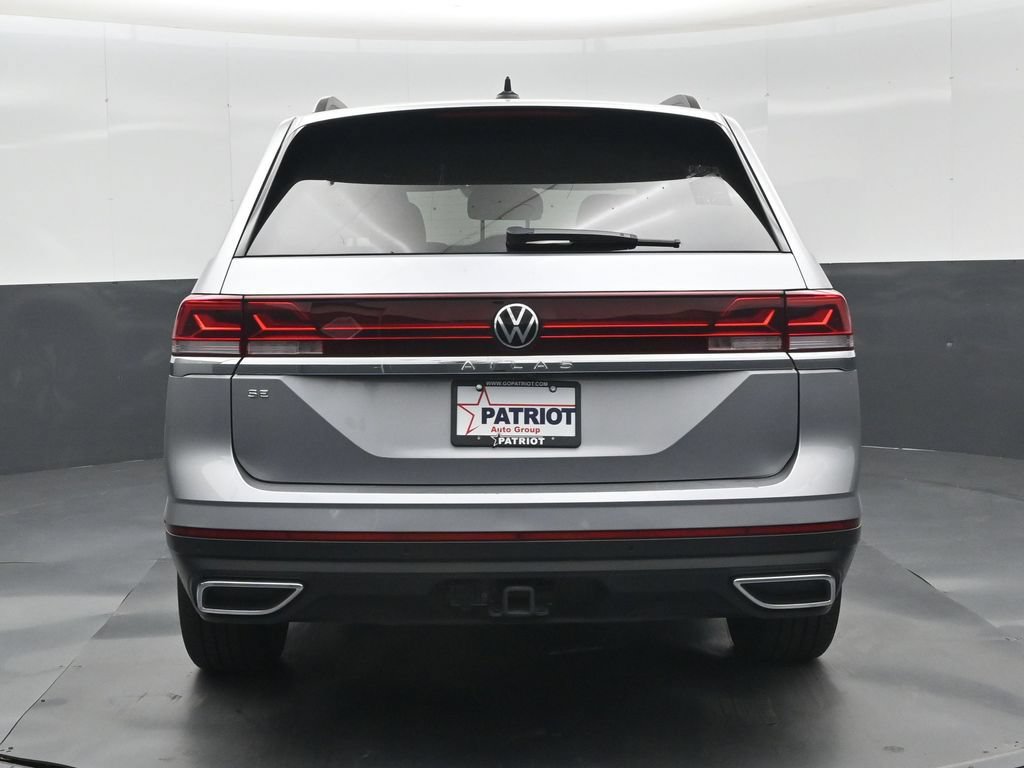 Used 2025 Volkswagen Atlas SE FWD image 30
