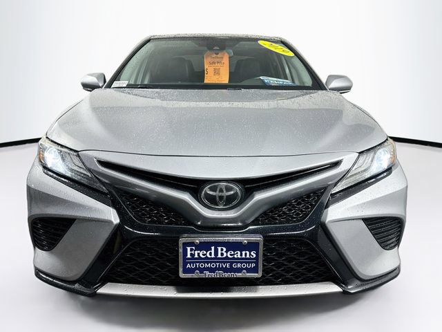Used 2019 Toyota Camry XSE FWD image 2