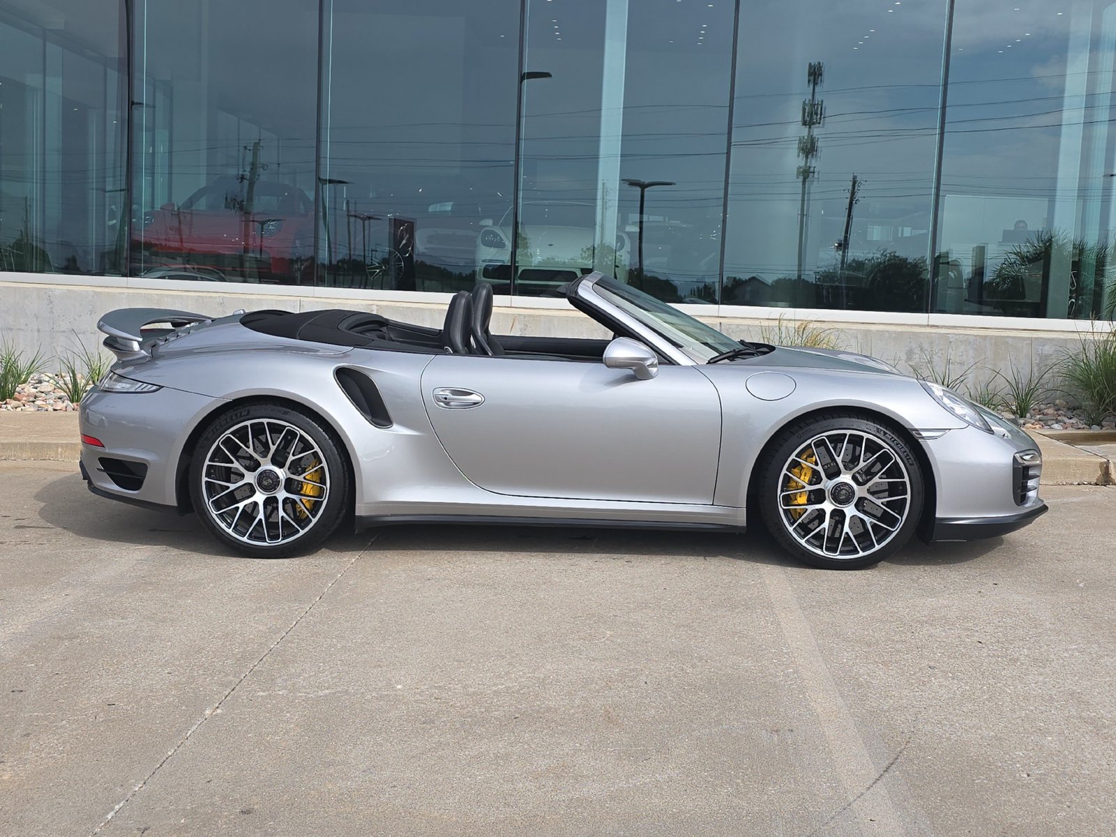 Used 2016 Porsche 911 Turbo S AWD/4WD image 8