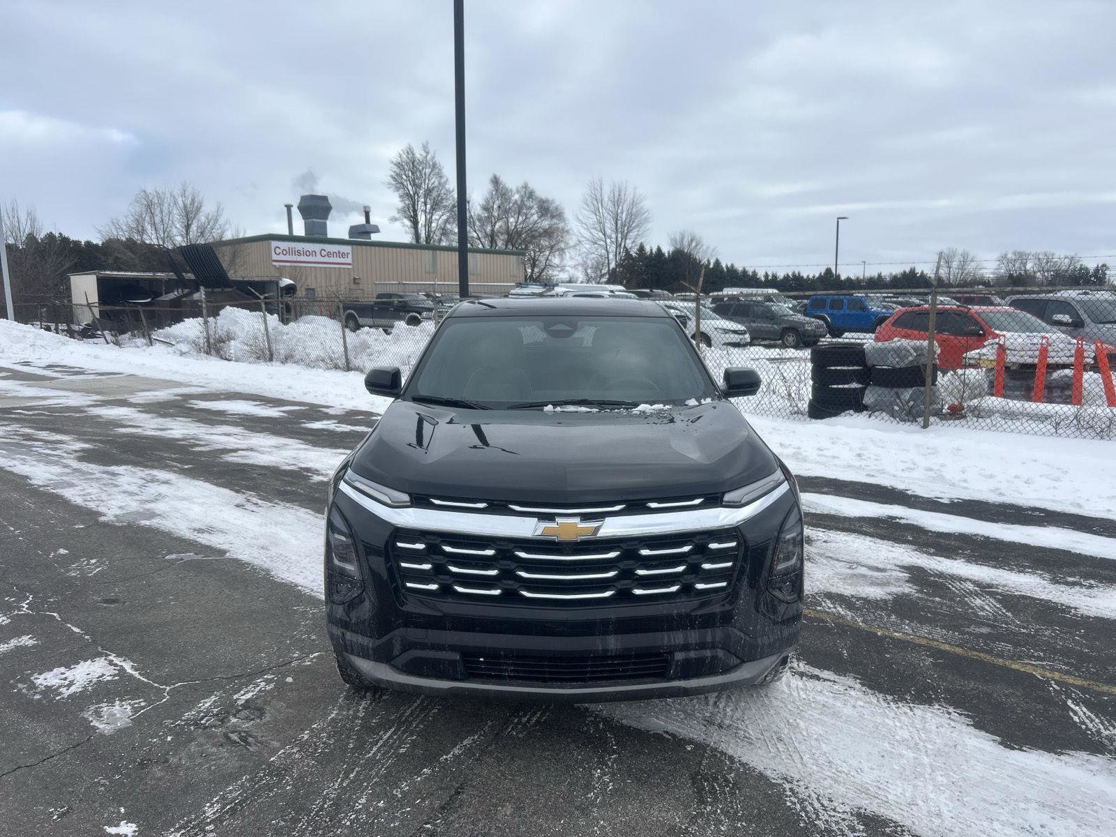 New 2026 Chevrolet Trax LT w/ Driver Confidence Package FWD image 2