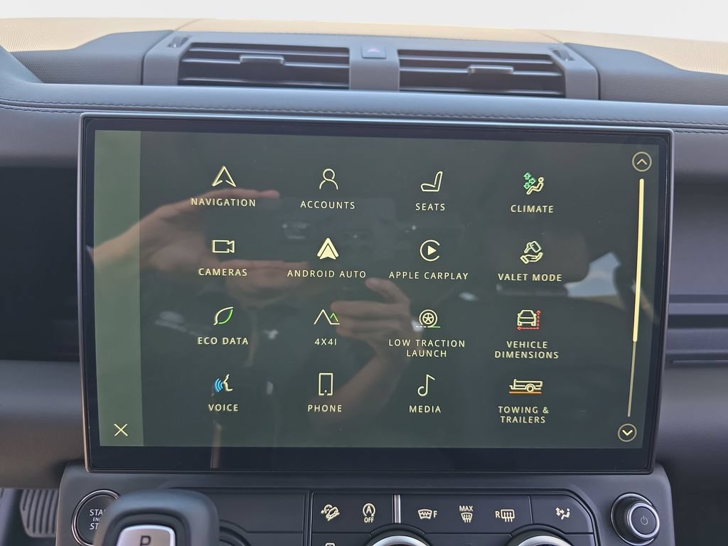 New 2026 Land Rover Defender 110 X-Dynamic SE AWD/4WD image 21