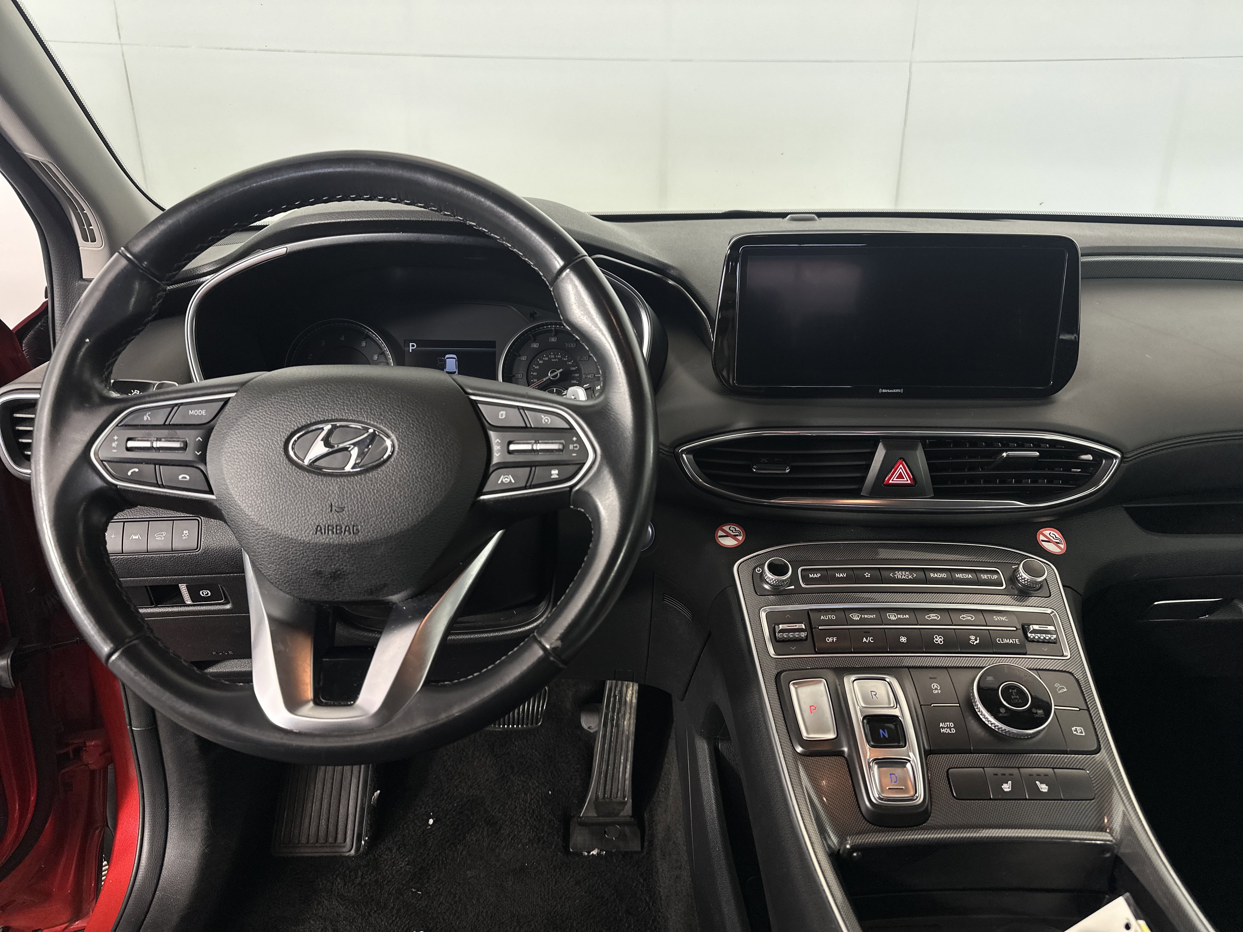 Used 2023 Hyundai Santa Fe SEL image 3
