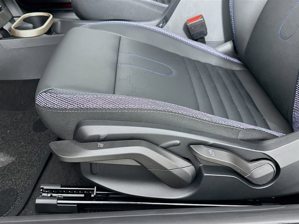 Certified 2025 MINI Cooper 2-Door Hardtop image 20