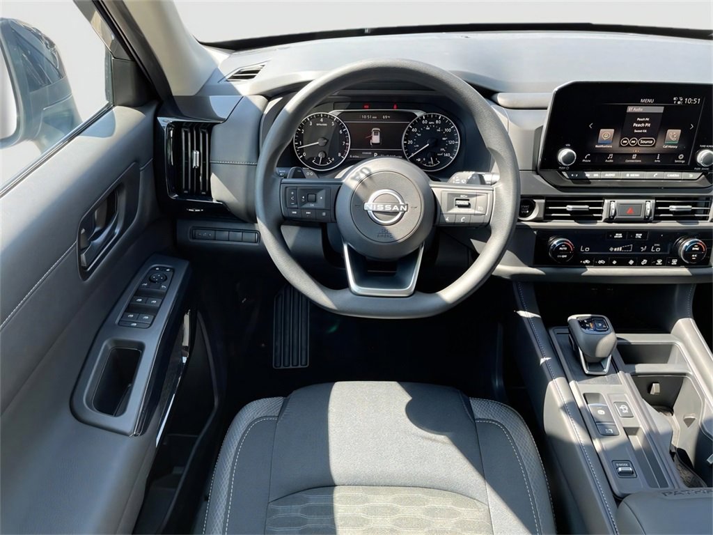 Certified 2025 Nissan Pathfinder S image 22