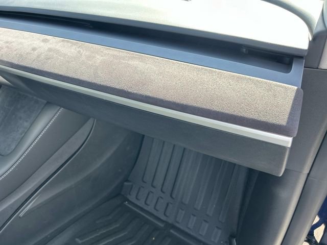 Used 2023 Tesla Model Y Long Range image 27