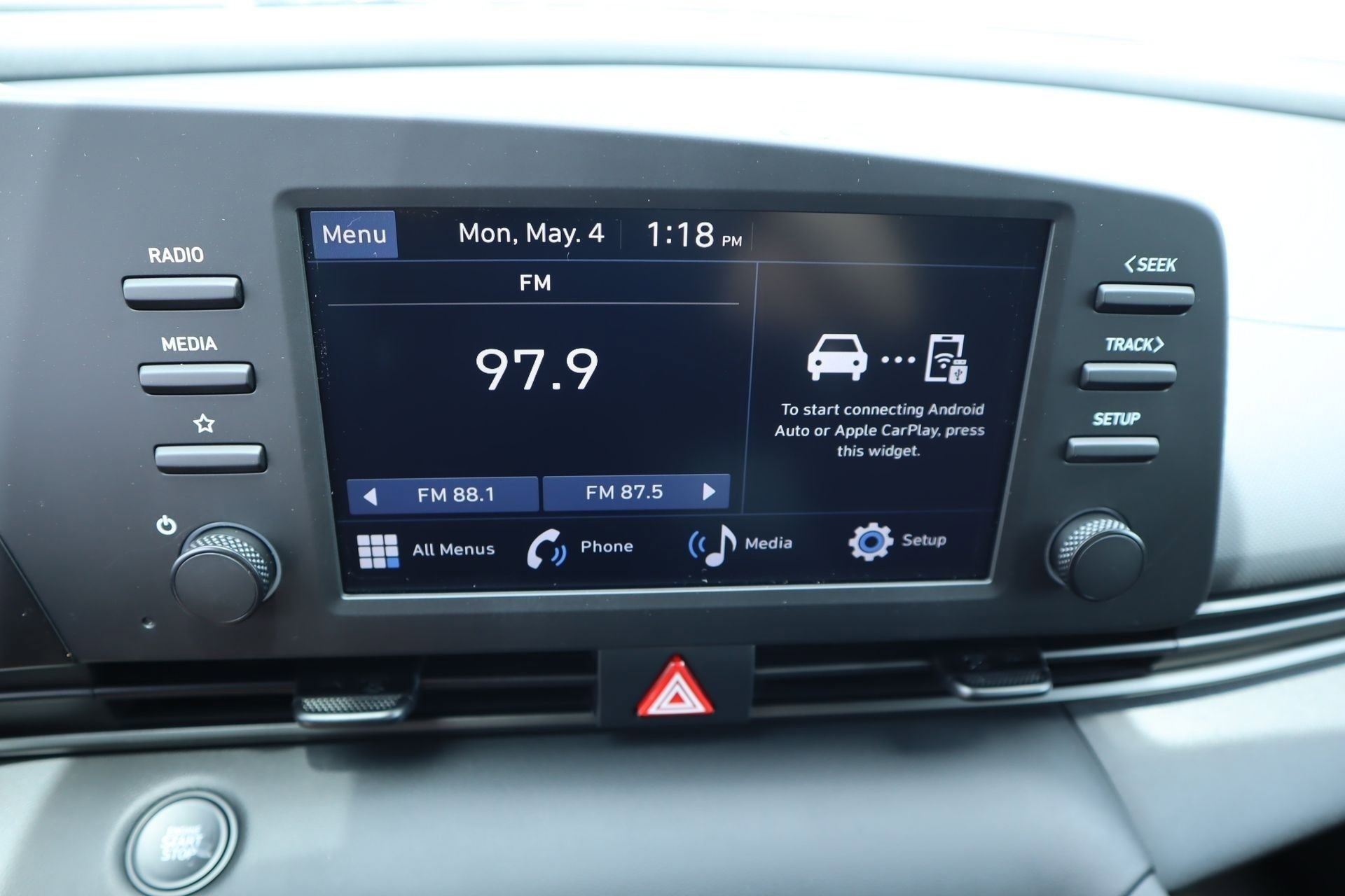 New 2026 Hyundai Elantra Sport FWD image 13
