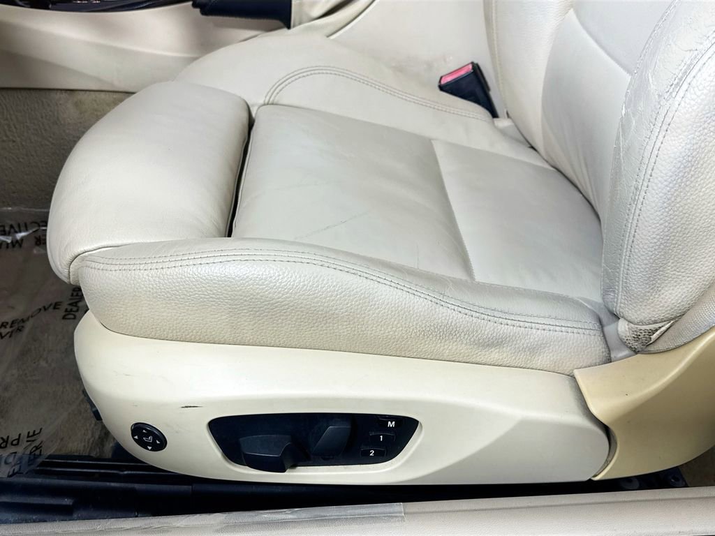 Used 2010 BMW 328i Convertible RWD image 22