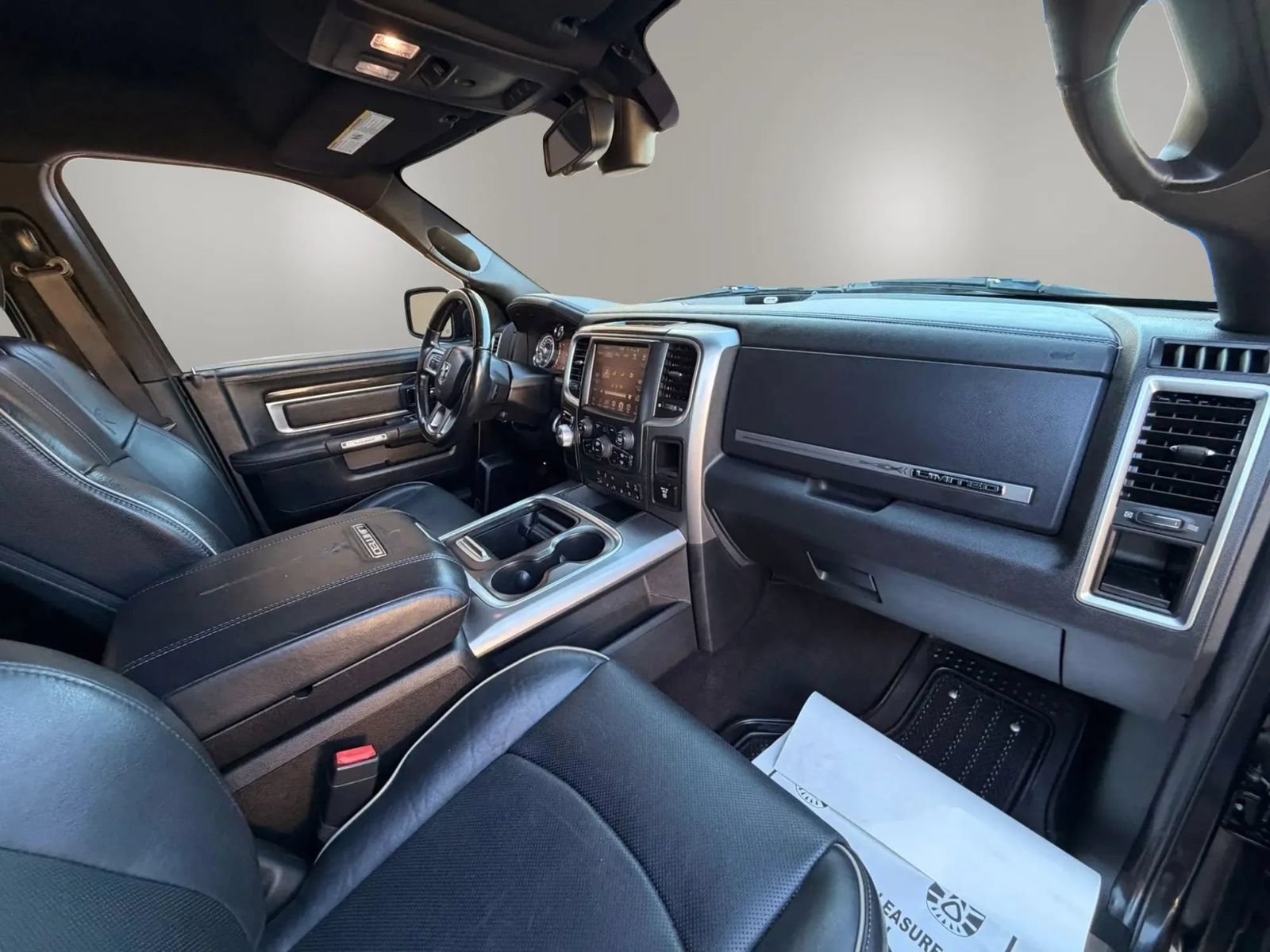 Used 2016 RAM 1500 Limited RWD image 22