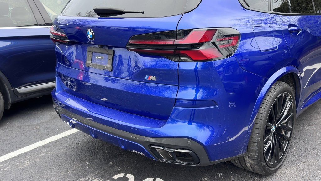Used 2025 BMW X5 M60i image 6