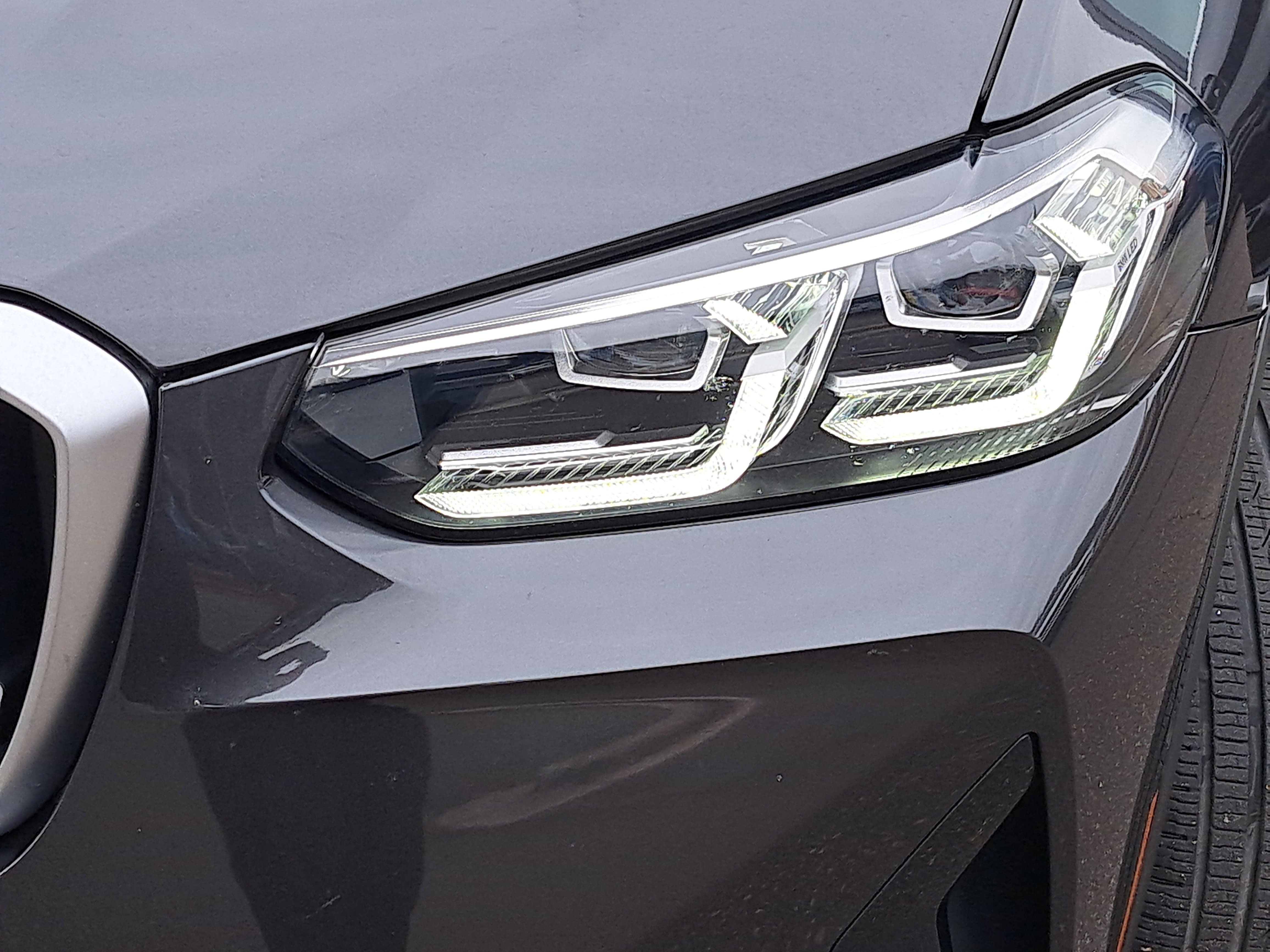 Used 2024 BMW X3 xDrive30i w/ Premium Package w/ZPA AWD/4WD image 29