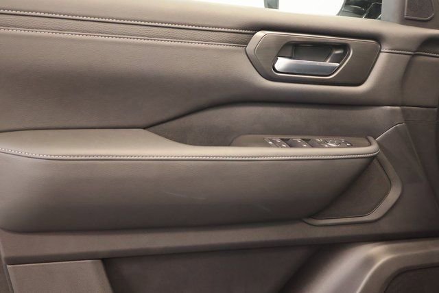 New 2026 Nissan Armada SV image 7