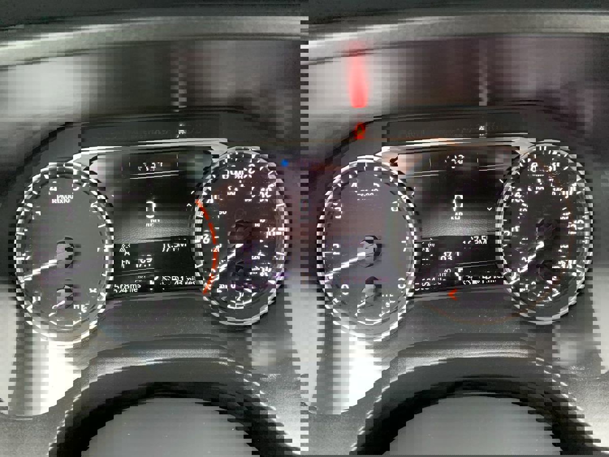 Used 2024 Nissan Rogue S image 18