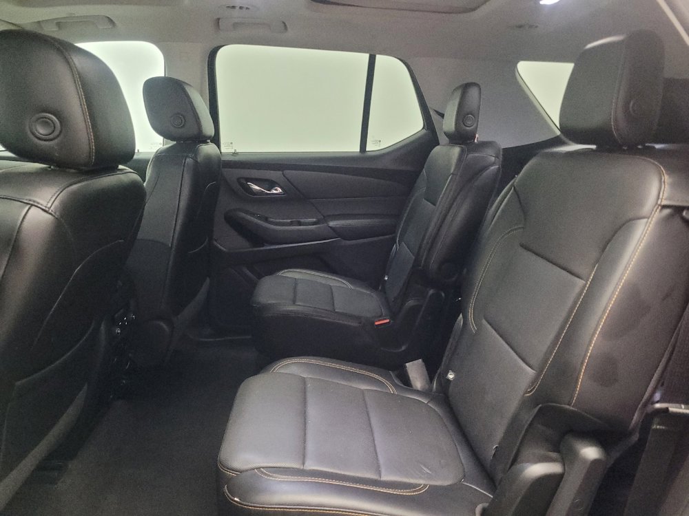 Used 2018 Chevrolet Traverse Premier w/ Driver Confidence II Package FWD image 18
