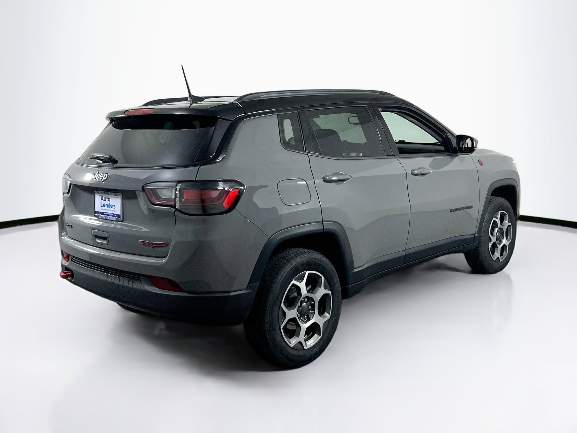 Used 2022 Jeep Compass Trailhawk w/ Trailhawk Elite Group image 5