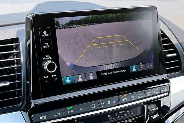 Certified 2025 Honda Odyssey Touring image 13