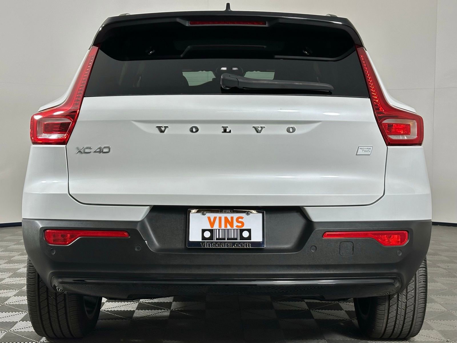 Used 2023 Volvo XC40 Recharge Plus image 26