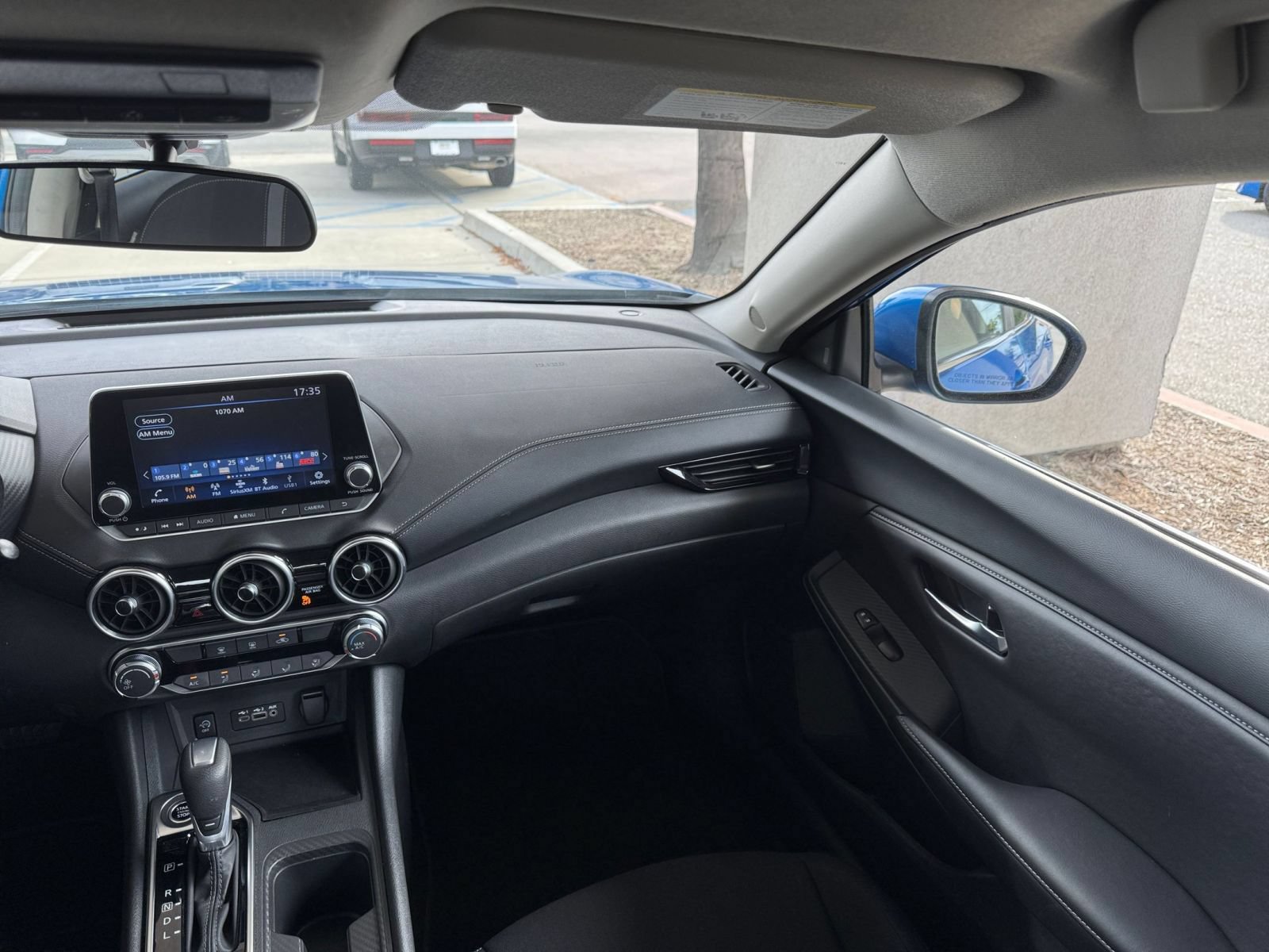 Used 2025 Nissan Sentra SV FWD image 33