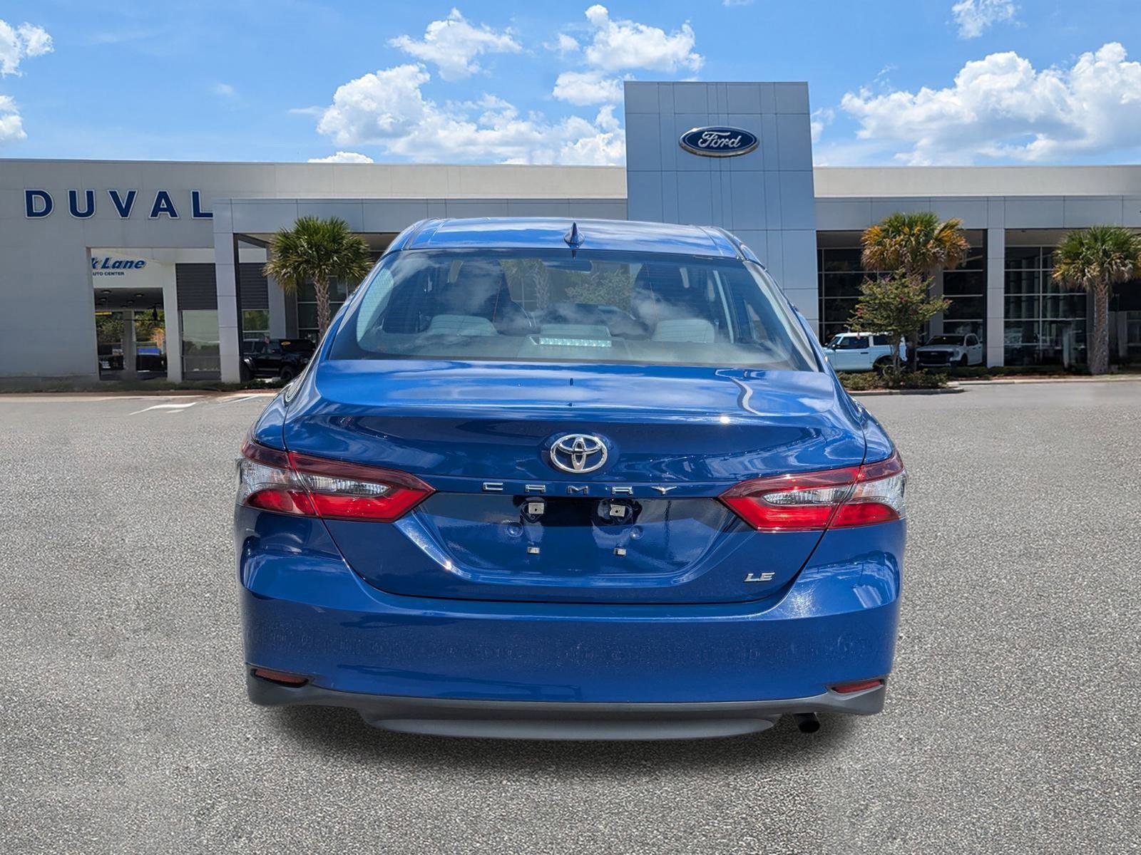 Used 2024 Toyota Camry LE image 4