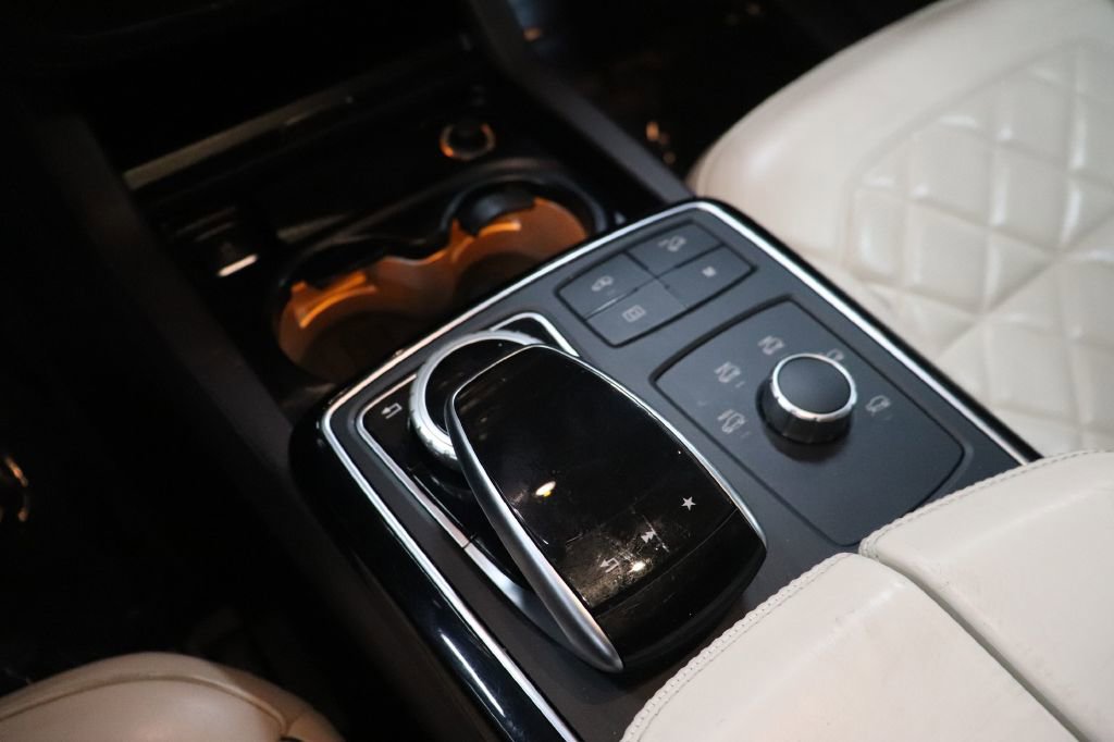 Used 2019 Mercedes-Benz GLS 550 4MATIC w/ Grand Edition Package image 32