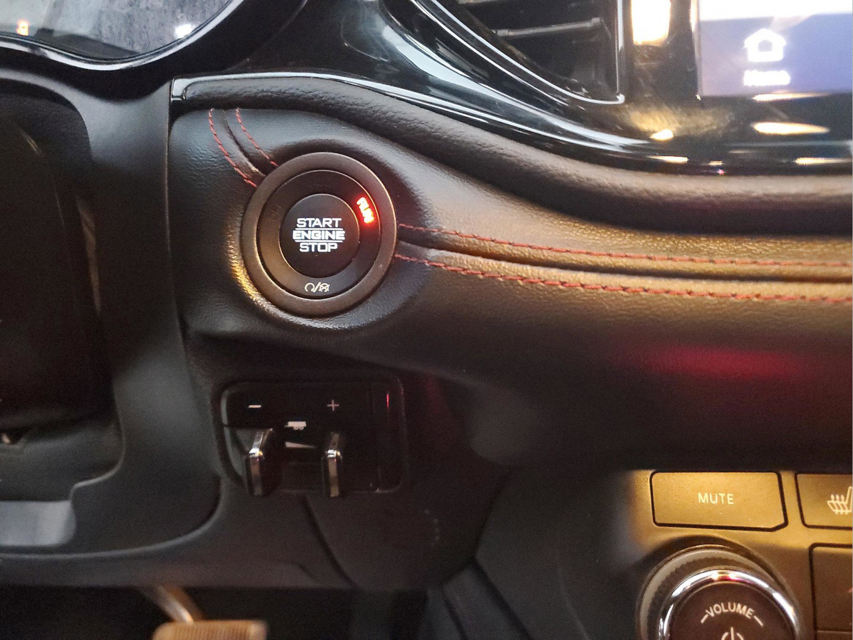 Certified 2023 Dodge Durango GT image 24