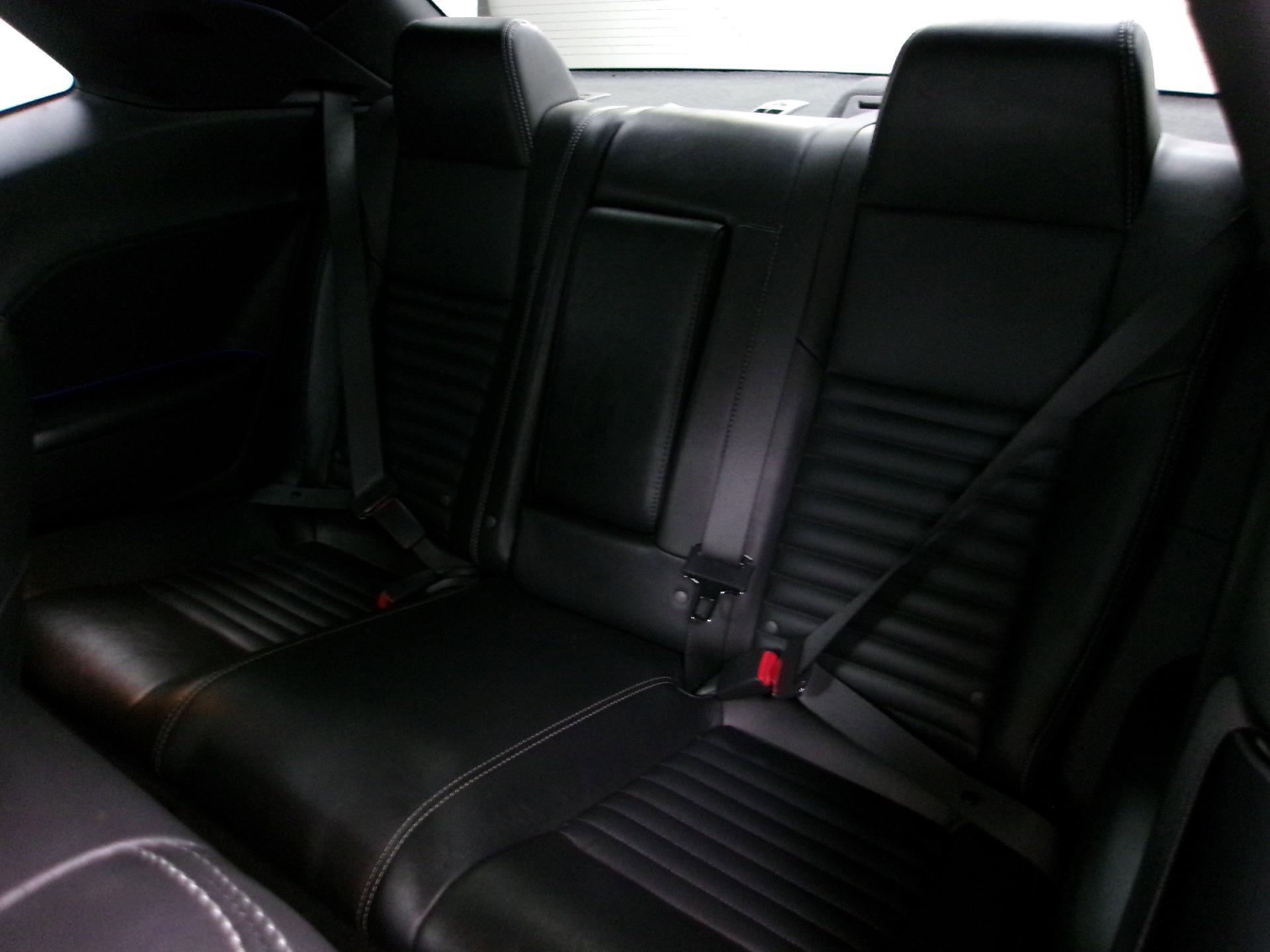 Used 2009 Dodge Challenger R/T image 9