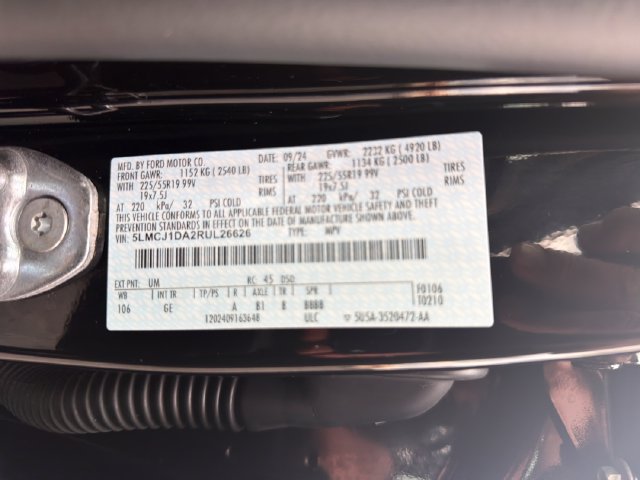 Certified 2024 Lincoln Corsair AWD w/ Equipment Group 101A image 33