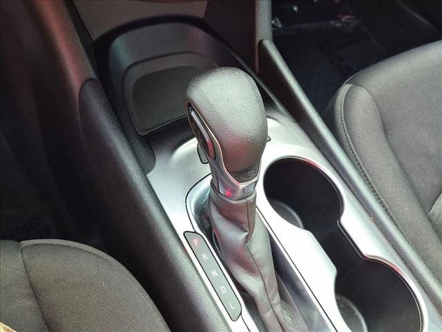 Used 2022 Chevrolet Malibu LS FWD image 12
