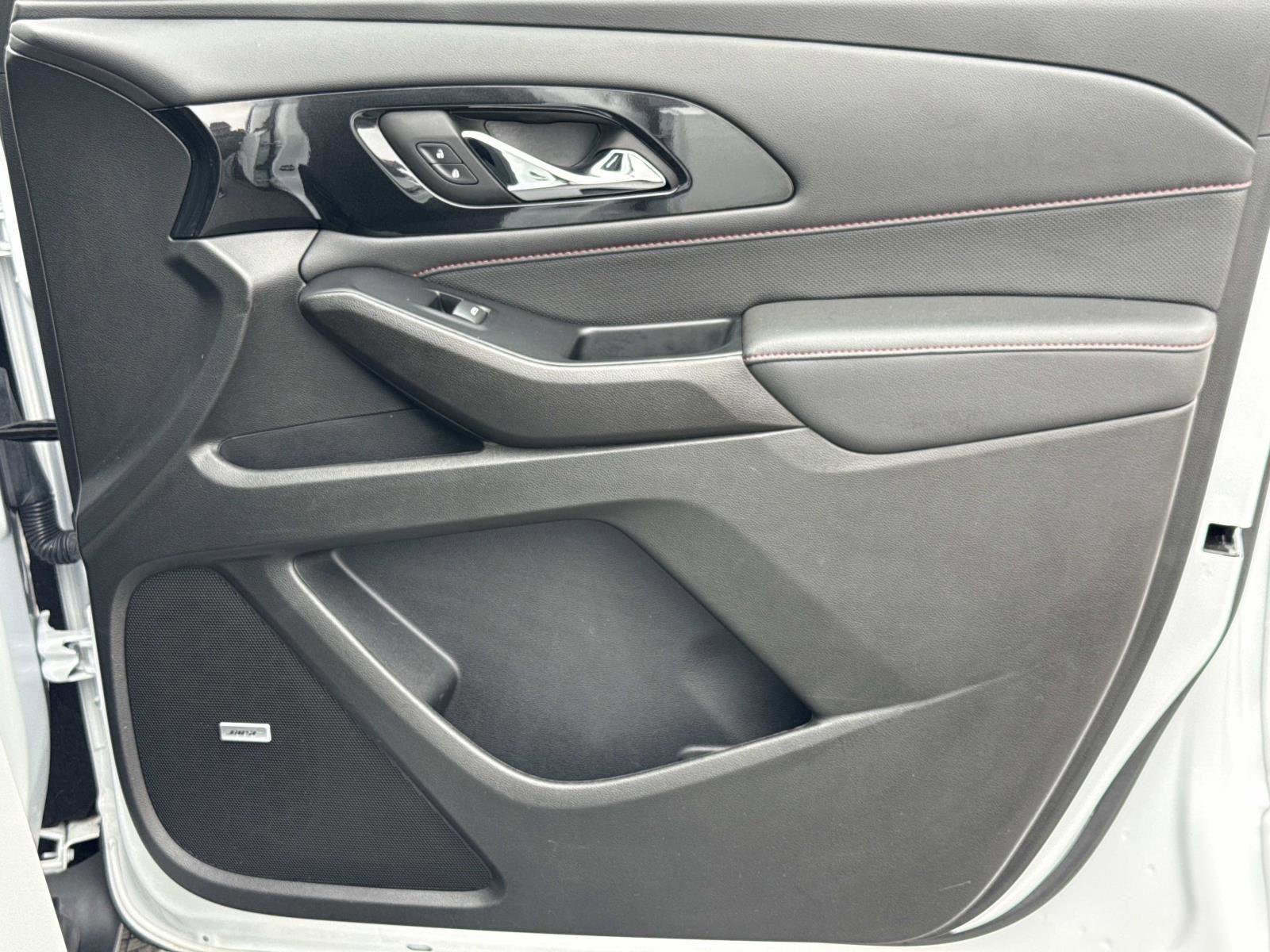 Used 2023 Chevrolet Traverse RS w/ LPO, Floor Liner Package image 18