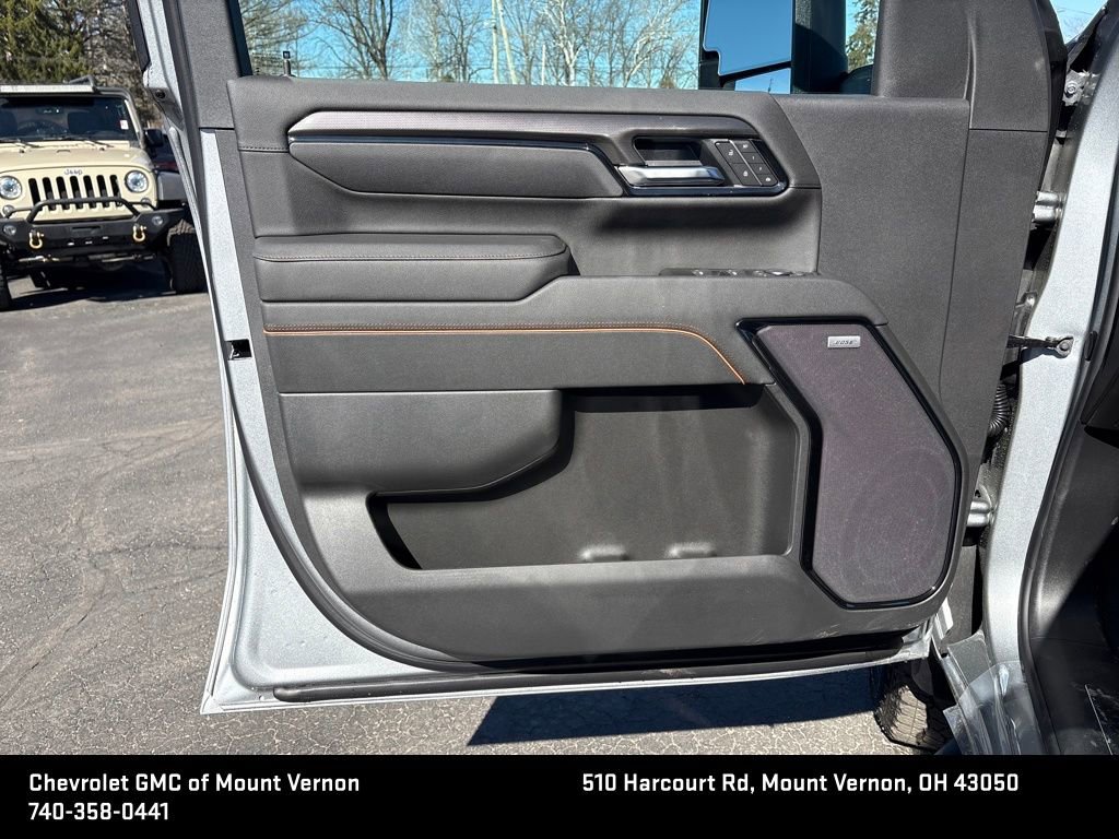 New 2026 GMC Sierra 2500 AT4 w/ Max Trailering Package AWD/4WD image 12