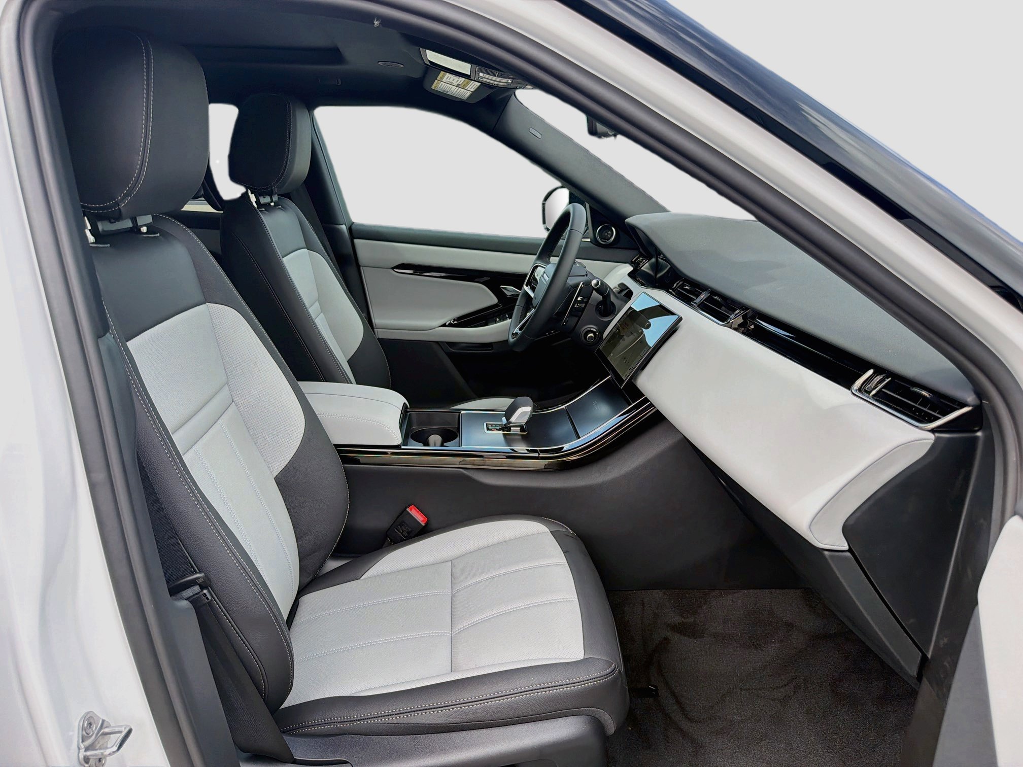 New 2026 Land Rover Range Rover Evoque Hoxton AWD/4WD image 15