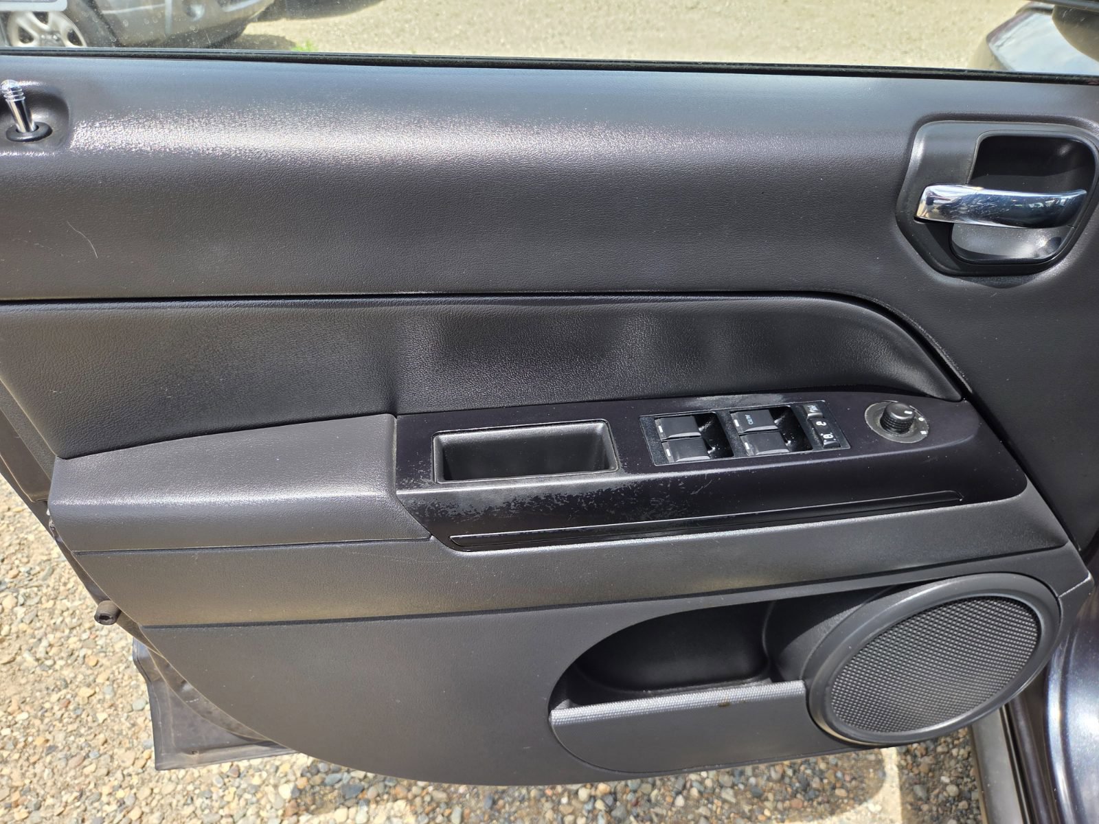 Used 2014 Jeep Compass Sport w/ Power Value Group FWD image 6