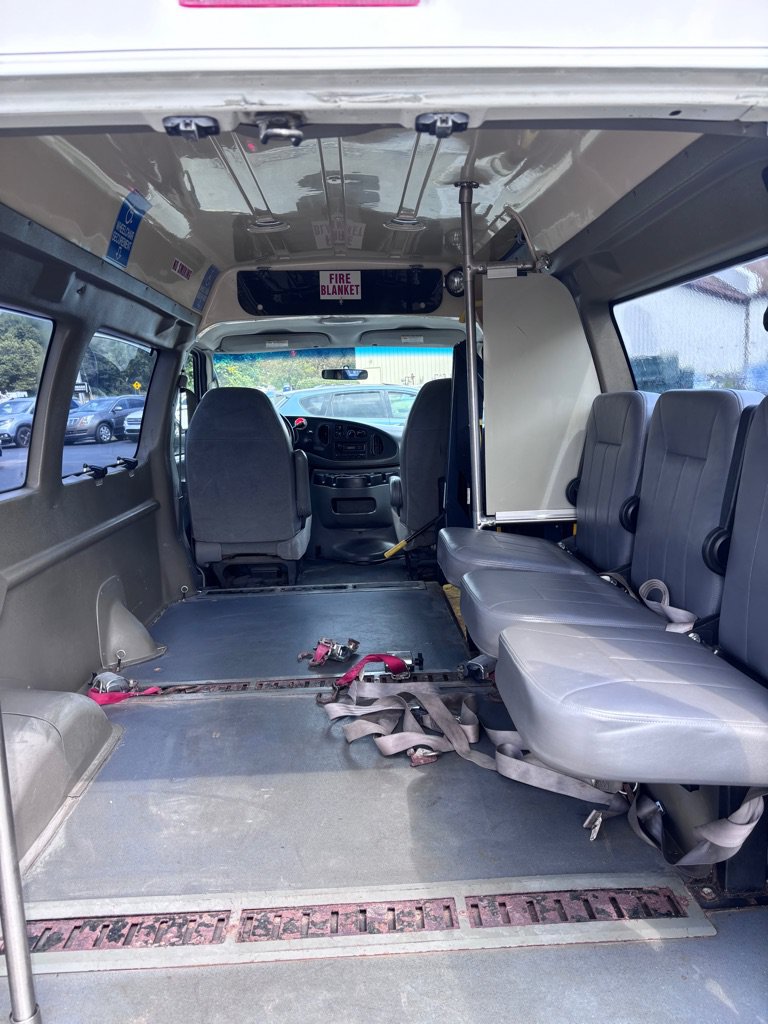Used 2007 Ford E-250 and Econoline 250 RWD image 13