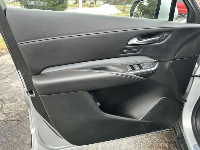 Used 2021 Cadillac XT4 Premium Luxury w/ Cold Weather Package image 7