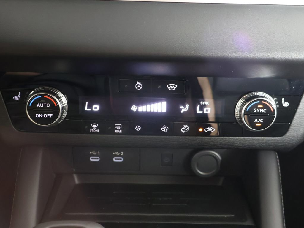 New 2026 Mitsubishi Outlander LE AWD/4WD image 48