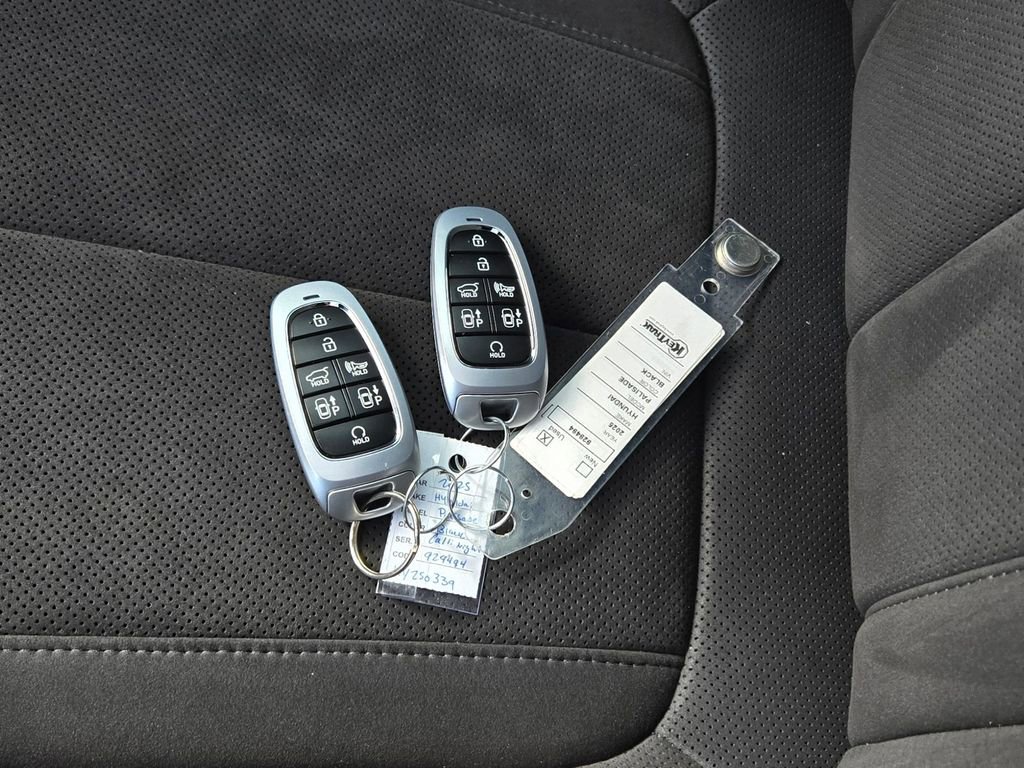 Used 2025 Hyundai Palisade Calligraphy AWD/4WD image 11
