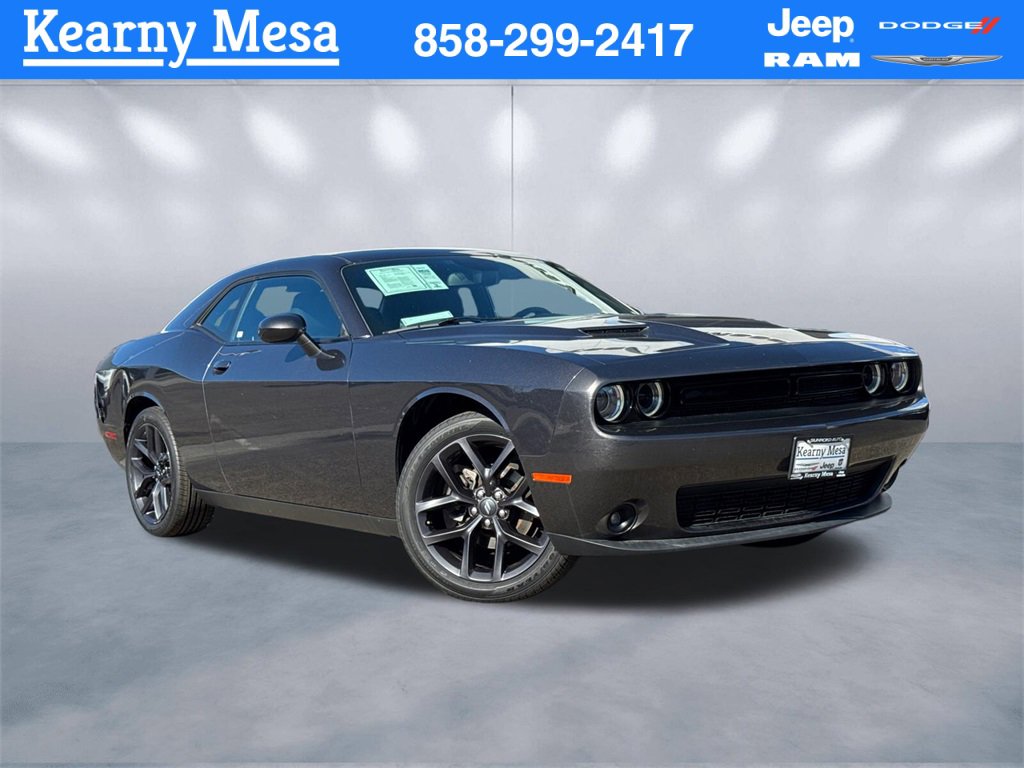 Used 2020 Dodge Challenger SXT w/ Blacktop Package image 1