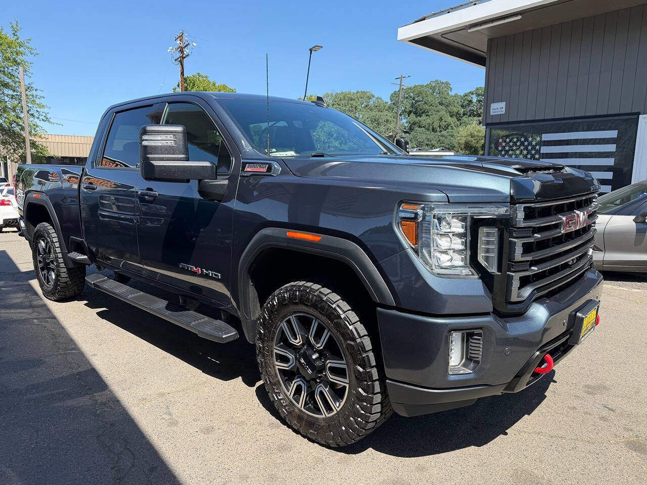 Used 2020 GMC Sierra 3500 AT4 w/ AT4 Premium Package image 7
