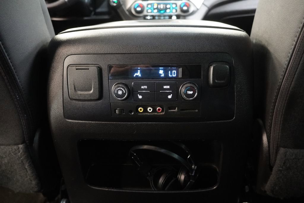 Used 2016 Chevrolet Tahoe LT AWD/4WD image 35