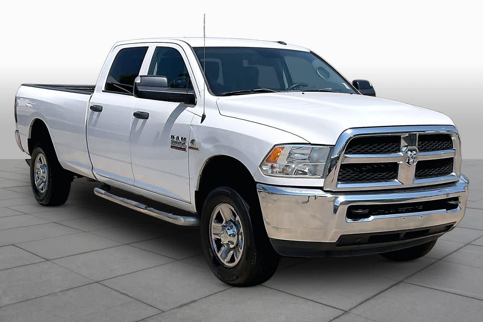 Used 2014 RAM 2500 Tradesman w/ Chrome Appearance Group AWD/4WD image 2