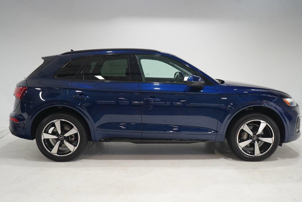 Used 2022 Audi Q5 2.0T Premium Plus w/ Premium Plus Package AWD/4WD image 8