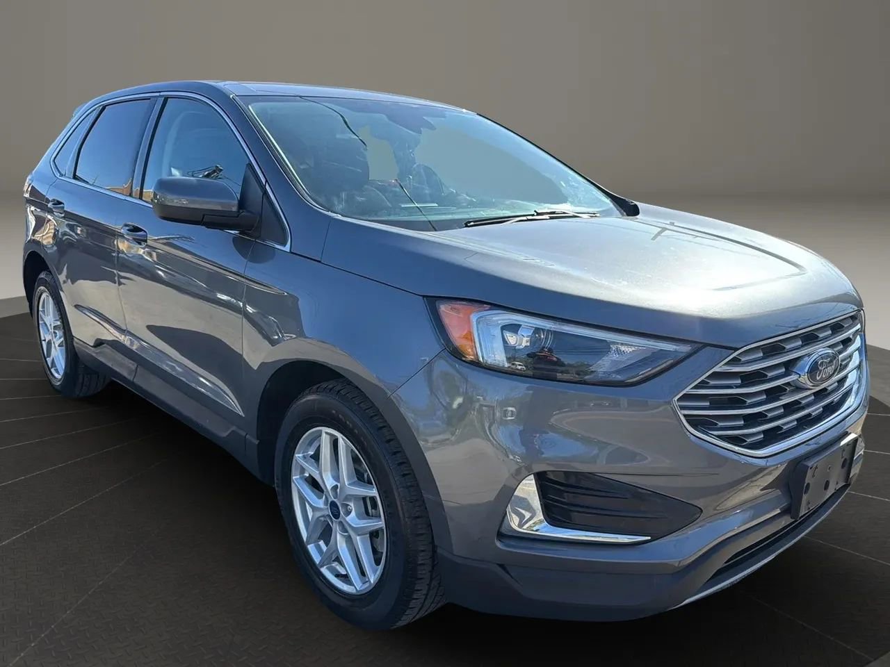 Used 2022 Ford Edge SEL AWD/4WD image 3