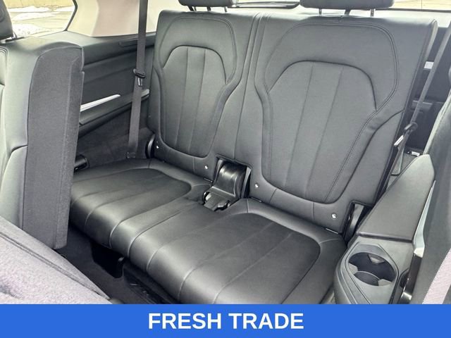 Used 2022 BMW X7 xDrive40i w/ Premium Package image 17