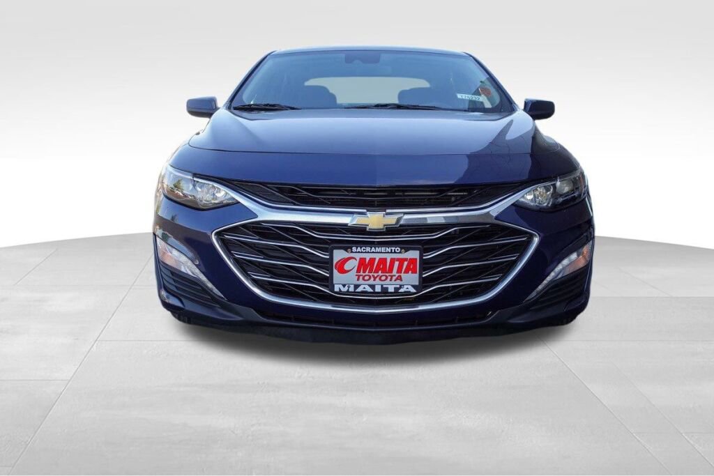 Used 2021 Chevrolet Malibu LT image 2