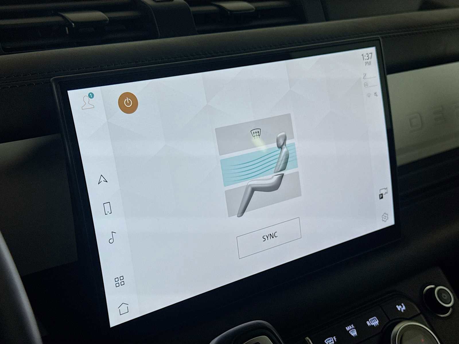 Used 2025 Land Rover Defender 110 S image 18